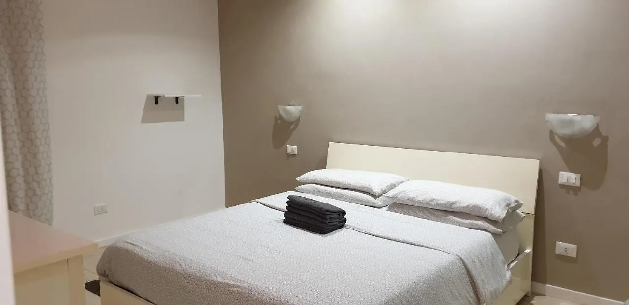 Michelangelo 81 Daire Milano İtalya