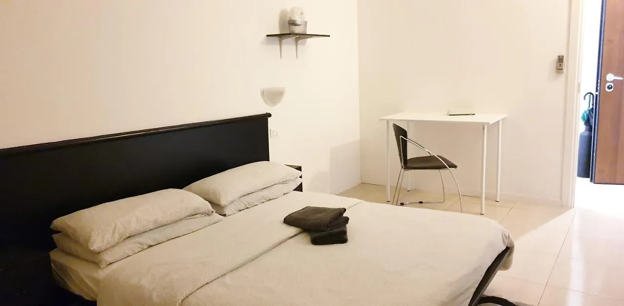 Michelangelo 81 Daire Milano